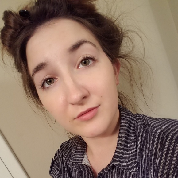 Meet your Posher, Shelby - Picture 2 of 2